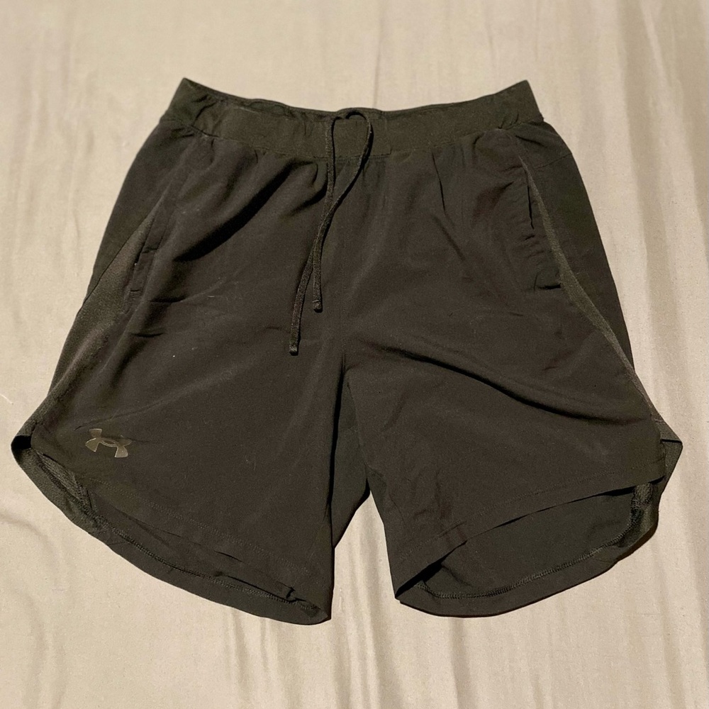 Under Armour Men's Black Lined Athletic Shorts - Size Small
